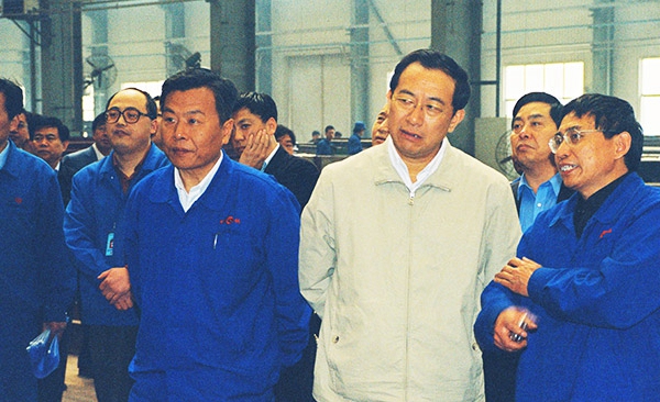 原河南省委常委、鄭州市委書(shū)記王文超在公司車(chē)間調(diào)研